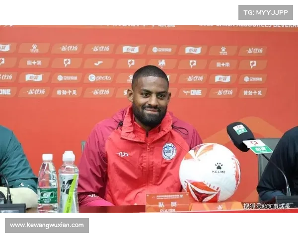 中甲半场对攻激烈 埃里克斯闪击科列夫闪电扳平赣联与南通战成平局